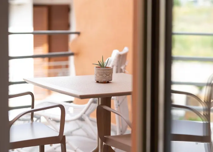 Nem Home, Amazing 1 Bedroom House
